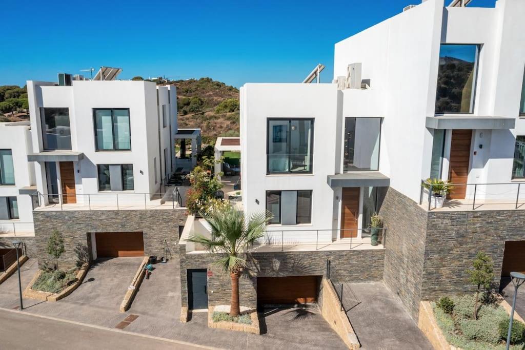 Brand New Luxury In Art Deco Style *