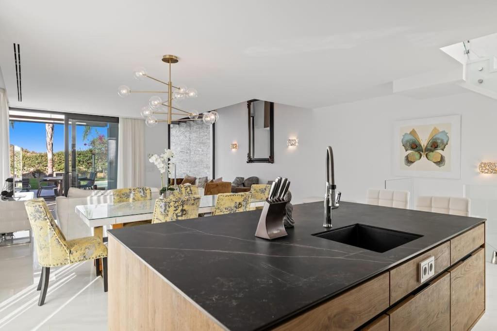 Brand New Luxury In Art Deco Style * Marbella