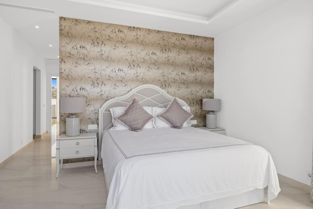 Brand New Luxury In Art Deco Style * Marbella